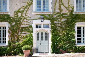 Maison de vacances Manoir de Thiot, Gîte sur Loire, Nevers, Bourgogne Château de Thiot 58160 Sauvigny-les-Bois Bourgogne