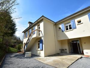 Maison de vacances Mansion in Cuzy with Swimming Pool Terrace and Heating  71320 Cuzy Bourgogne