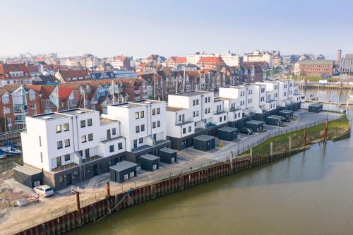 Marina 22