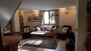Maroux Vian Country Cottage