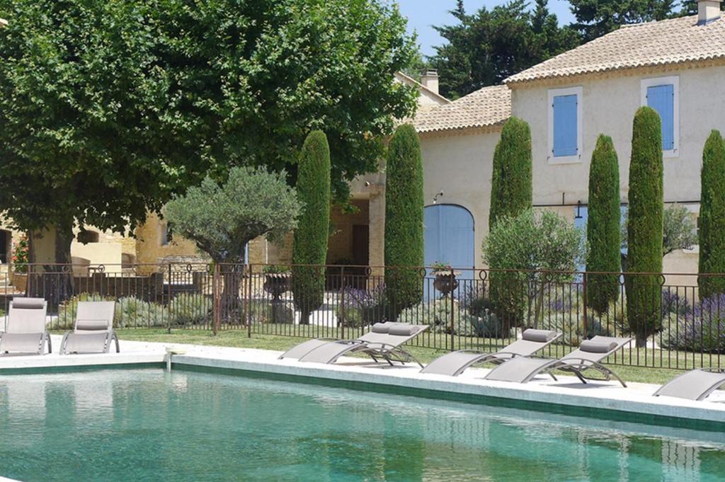 Maison de vacances Mas de Cesar, gite avec jacuzzi et piscine le plan 26790 Tulette