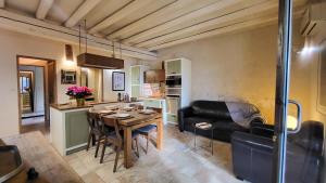 Mas de Cesar, gite avec jacuzzi et piscine