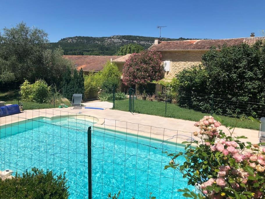 Maison de vacances Mas provençal - Terre de l'Ubac 10-12 pers. 864 Route de l'Ubac 84500 Bollène