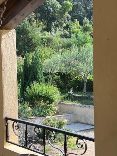 Mas provençal - Terre de l'Ubac 10-12 pers.