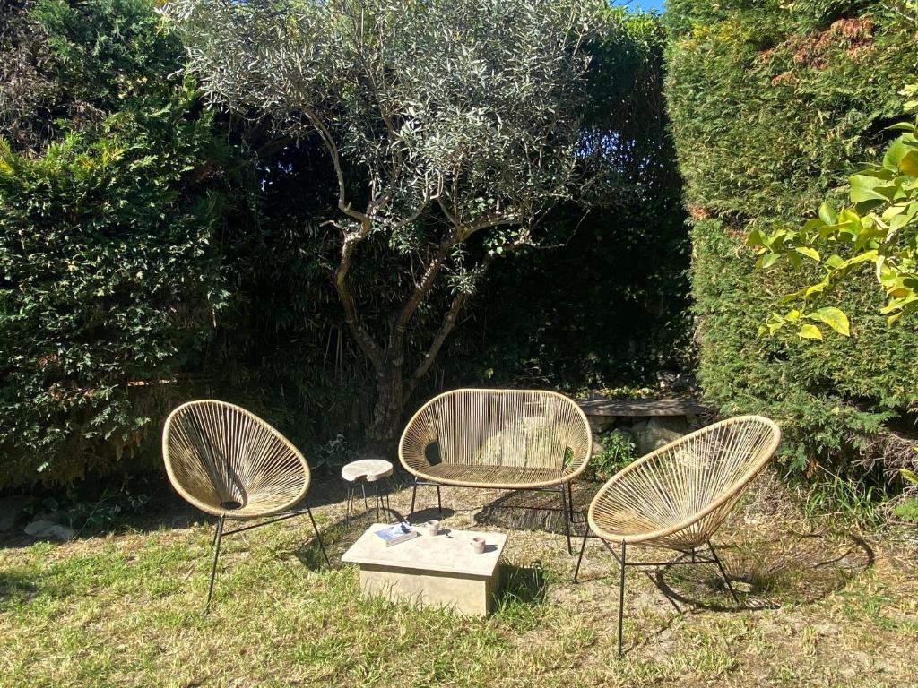Mazet dans résidence avec piscine 83600 Bagnols-en-Forêt