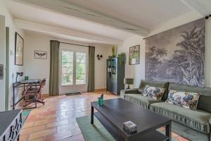 Mazet Magnan, Rustic Luxury in Provence