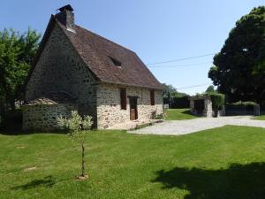 Maison de vacances Meublé de tourisme \ La Maroussie 19510 Salon-la-Tour Limousin