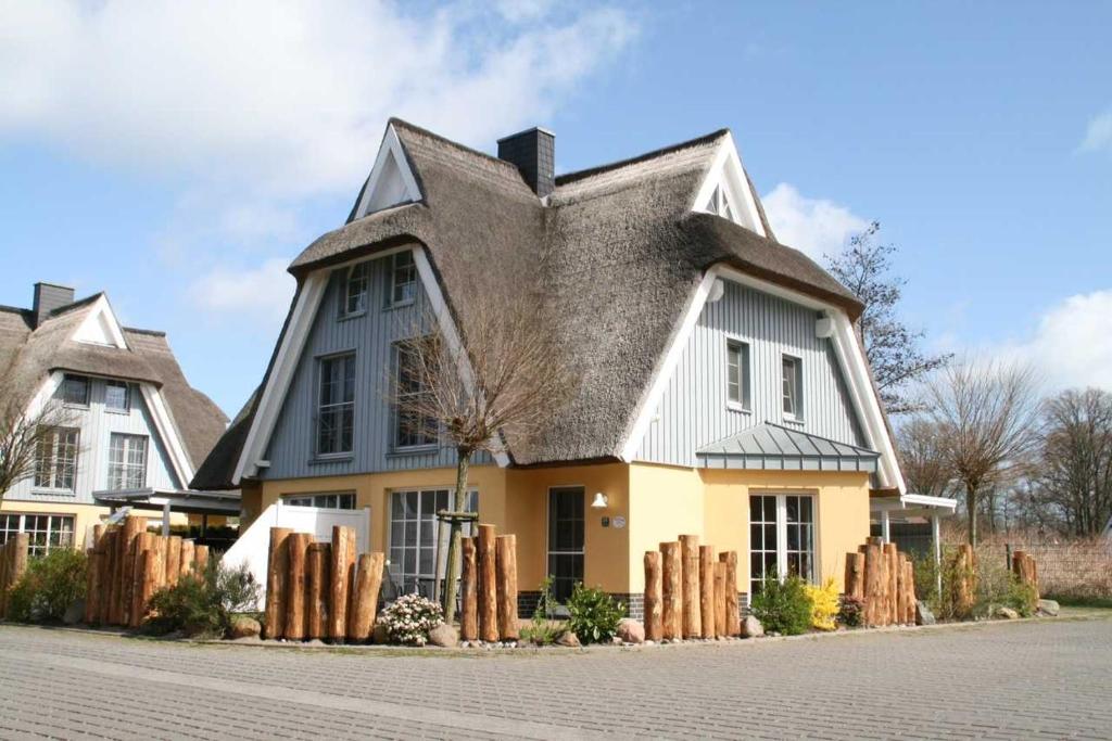 Mine Heimat _ Dat Roeverhus_ Mine Heimat 15, 18374 Zingst