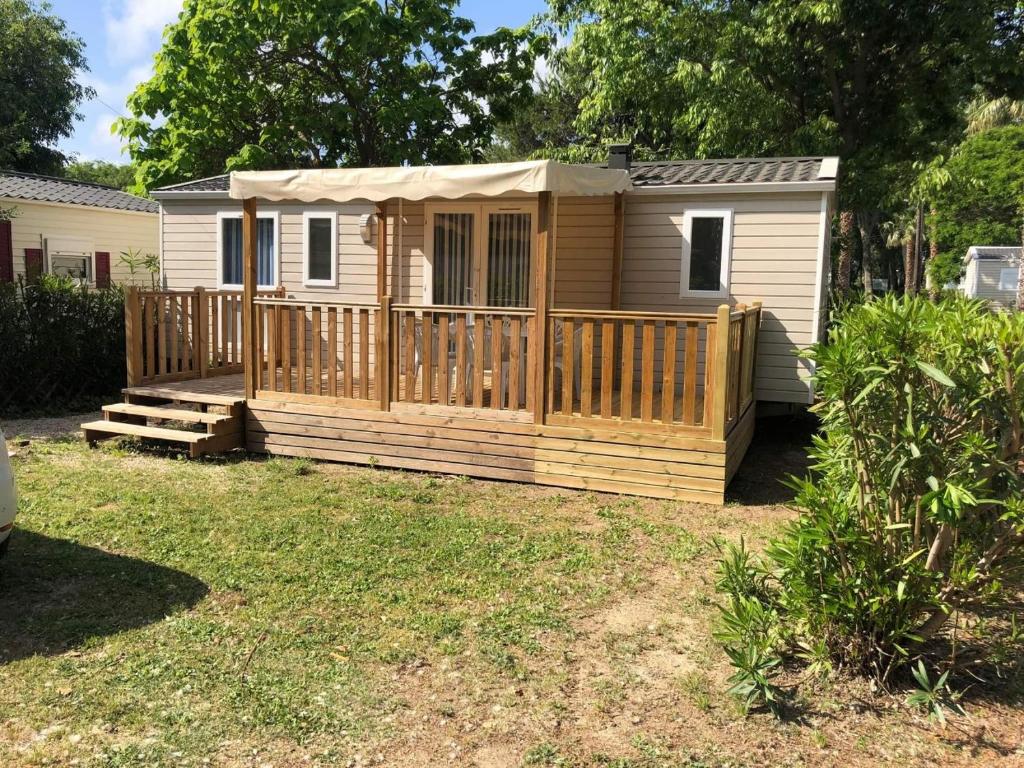 Maison de vacances MOBIL HOME 6 personnes TOUT CONFORT 40 Rue Blaise Cendrars 66750 Saint-Cyprien