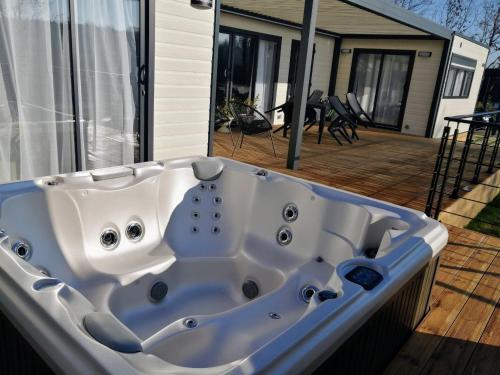 Mobil-Home Sainte-Foy, 4 pièces, 6 personnes - FR-1-485-119