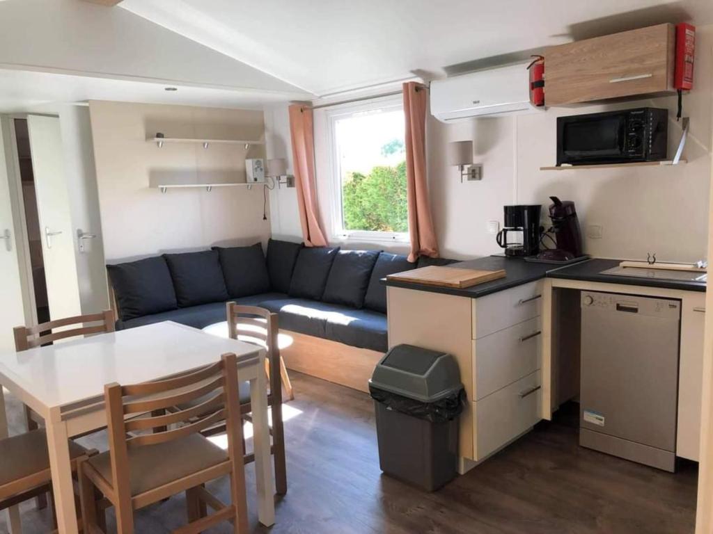 Mobile home 64528 TyBreizh Holidays in Les Charmettes 4 star without fun pass Avenue de la Palmyre, 17570 Les Mathes