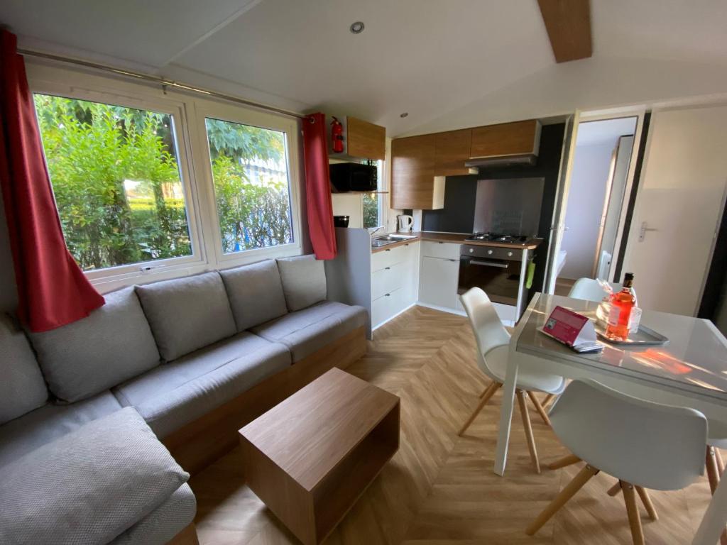 Mobile home 64764 TyBreizh Holidays at Les Charmettes 4 star without fun pass Avenue de la Palmyre, 17570 Les Mathes