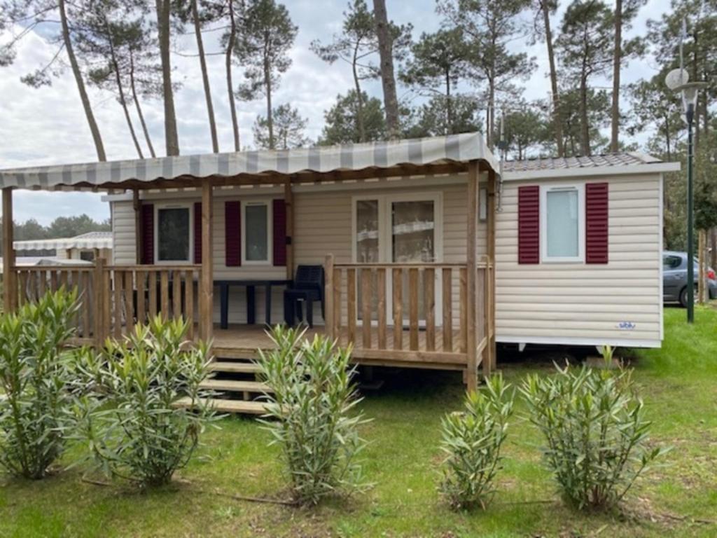 Maison de vacances Mobile home 70267 TyBreizh Holidays at the Dunes of Contis 3 star without fun pass 2530 Route de Contis 40170 Saint-Julien-en-Born