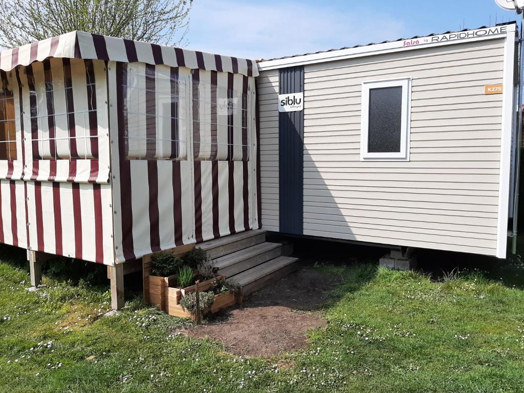 Maison de vacances Mobile home 70479 TyBreizh Holidays at Les Charmettes 4 star without fun pass Avenue de la Palmyre 17570 Les Mathes