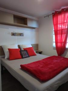 Mobile home 70480 TyBreizh Holidays at Mar Estang 4 star without fun pass