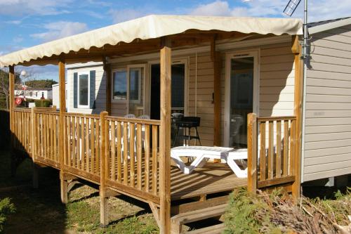 Mobile Home OuiReves 221 facing the Mediterranean