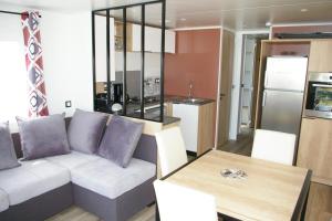 Mobile Home OuiReves 560 facing the Mediterranean