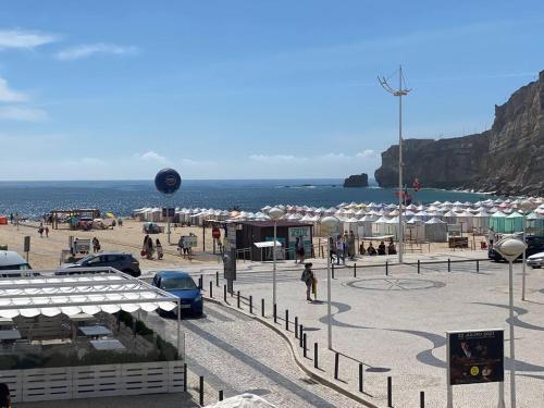 Modern 4 Bed House Beautiful Seaview and Location