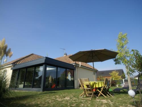 Modern furnishings quiet and comfortable house 10 minutes from Troyes
