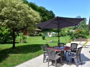 Maison de vacances Modern Holiday Home in Aquitaine with Swimming Pool  24200 Prats-de-Carlux Aquitaine