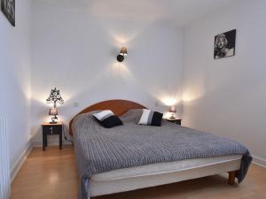Modern holiday home in Besse Dordogne with private pool
