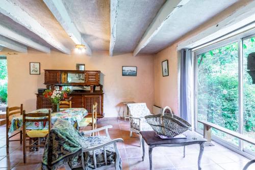Moments d exception dans cette maison entouree de verdure