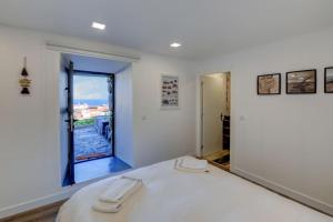 Monchique Islet View House T1