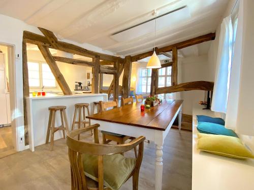 Monschau-Auszeit: Historisch wohnen direkt am Bach