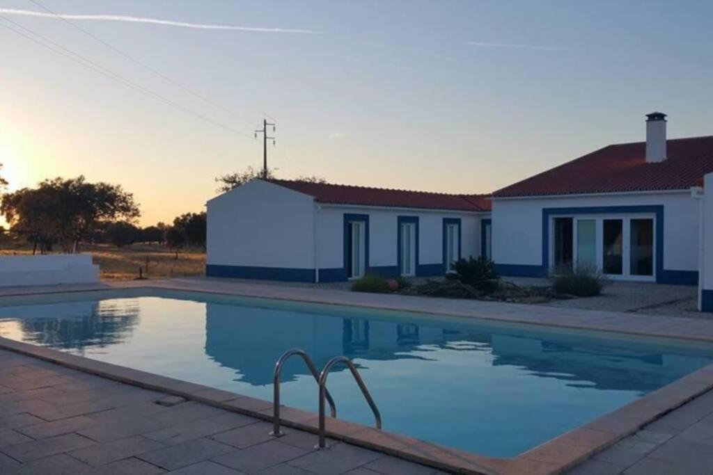 Maison de vacances Monte Azul, um oásis no Alentejo! Quarela da bardeira 7040-603 Vimieiro