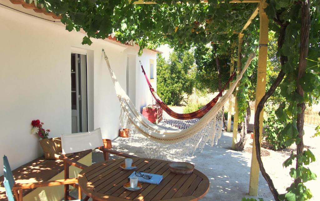 Monte dos Freixos Country House Rua 5 de Outubro, 7100-656 São Lourenço de Mamporcão