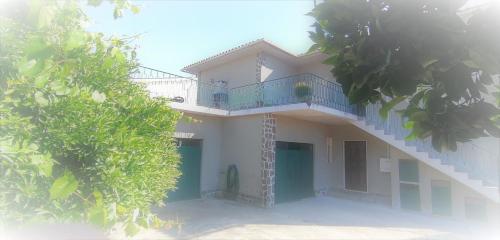 Moradia santa comba