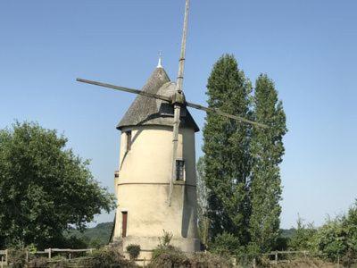 Moulin à vent le champ du trail La Pierre Martin, 85410 Saint-Cyr-des-Gâts