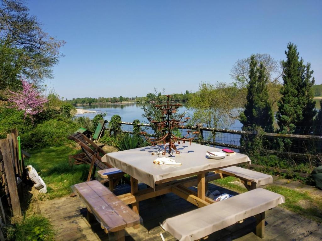 Naturellement Loire ! 34 Rue des Bords de Loire CHENEHUTTE, 49350 Saint-Martin-de-la-Place