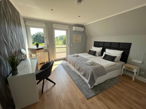 NEU - Familienfreundliches Ferienhaus am GoitzscheSee - 150m bis zum See