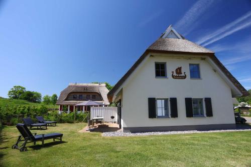 Neu Reet Ferienhaus Svantevit