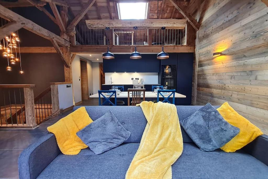 Maison de vacances NEW Exceptional chalet sleeping 14 - NR Morzine 36 Route des Bouts 74110 La Côte dʼArbroz