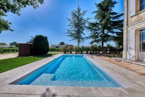 New: Luxurious Wine Estate Saint-Emilion Grand Cru with private swimming pool