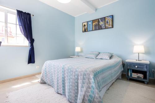 Newly renovated 2 bedroom townhouse - close to Salema Beach