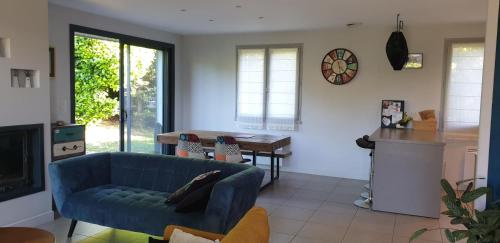 Nice and peaceful 170m with pool and garden