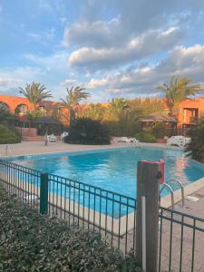 Nice Apartment With Garden Terrace View And Pool