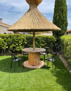 NICE FAMILY HOME with GARDEN and POOL