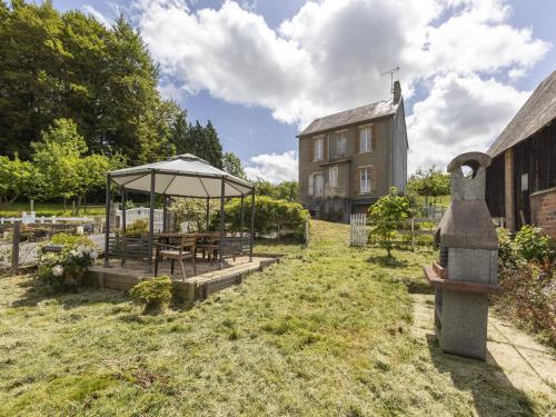 Nice holiday home in Hambye with parking