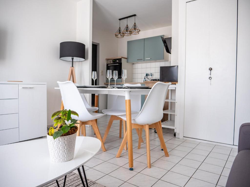 Nice holiday home in Isigny sur Mer with garden