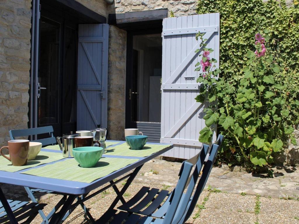 Nice holiday home in Saint Paul en For t with pool 83440 Saint-Paul-en-Forêt