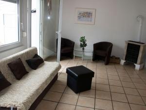 Nice holiday home in Schmiedefeld am Rennsteig with garden