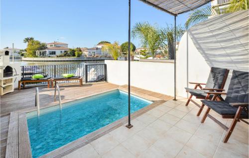 Nice home in Aigues-Mortes with 2 Bedrooms, WiFi and Outdoor swimming pool