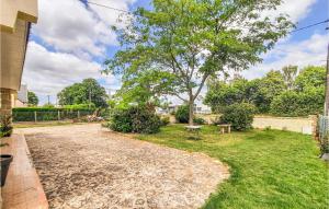 Nice home in Allaire with WiFi and 4 Bedrooms