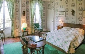 Nice home in Allonne with 10 Bedrooms and WiFi