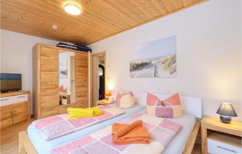 Nice home in Altefhr-Rgen with 2 Bedrooms and WiFi