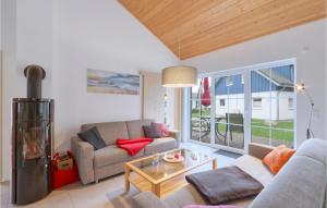 Nice home in Altefhr-Rgen with 2 Bedrooms and WiFi